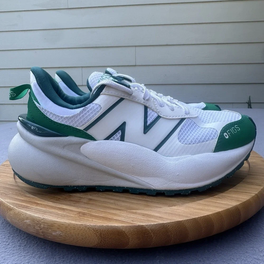 Figs x New Balance 3447 Sneakers Evergreen White Womens Size 7 U3447LE Nursing